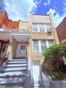 34 Clara St