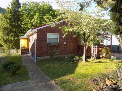 229 Morris Ave