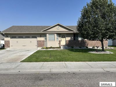 352 N Kimberly Dr