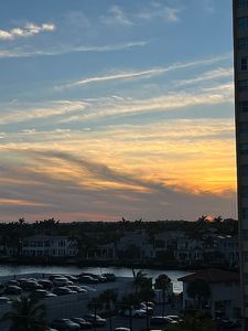 1601 S Ocean Dr APT 605