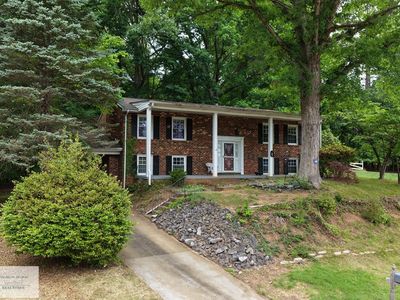185 Millerton Rd