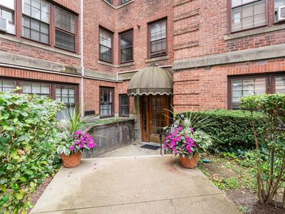 12 Kilsyth Ter APT 33