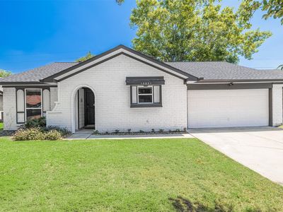 13831 Rosetta Dr