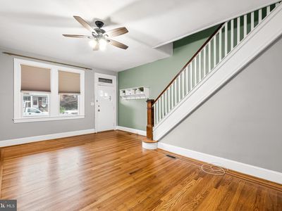 1238 W 37th St