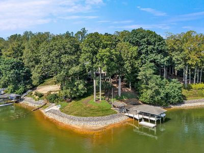 320 Hales Point Dr