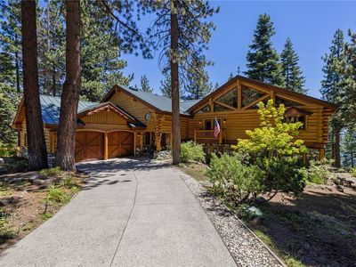 582 Douglas Ct