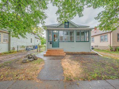 415 Bay St