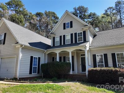 Property at 6500 Stoxmeade Dr, Mint Hill, NC