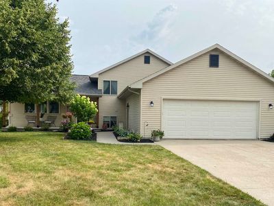 3238 Isaac Ln