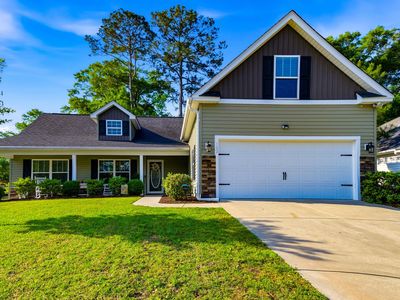 102 Jessica Lakes Dr.