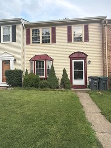 Property at 12311 Woodlawn Ct, Woodbridge, VA