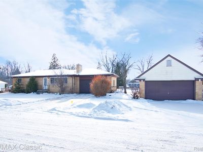 Property at 627 Sherbrooke St, Commerce Township, MI