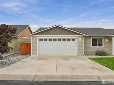 405 Ridgewood Drive