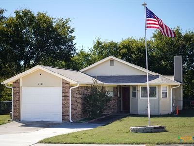 2401 Hidden Valley Dr