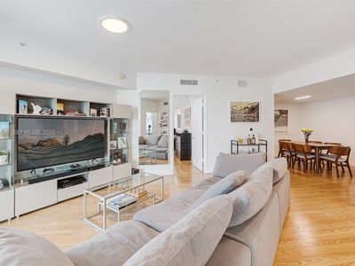 350 S Miami Ave APT 2104