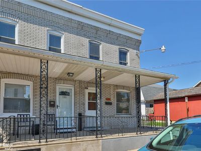 135 E Ettwein St