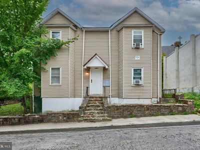 1511 Carswell St
