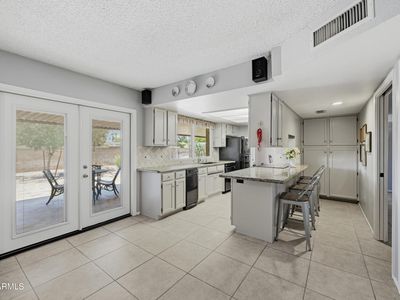 4806 S Kachina Drive