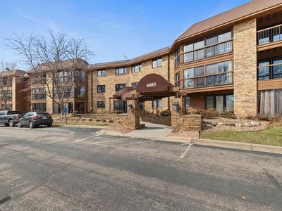 6085 Rowland Rd APT 312