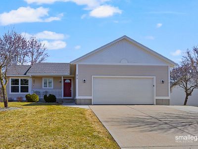 Property at 812 N Valley Ave, Fremont, MI