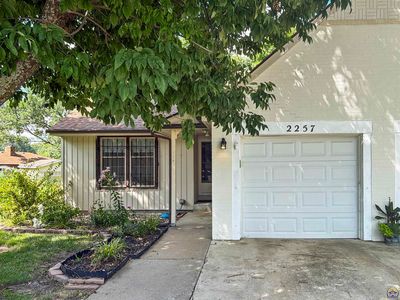 2257 SW Westport Sq