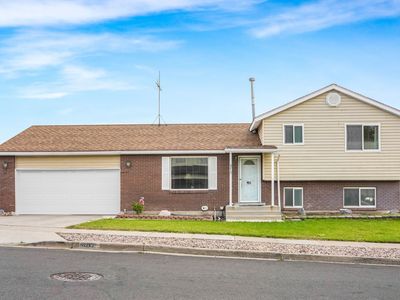 6215 S Westbrook Dr W