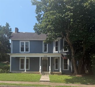 643 E 11th Ave