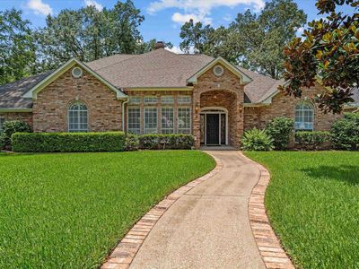 4923 Hallye Ln