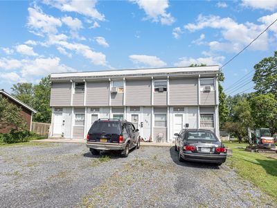 58 1/2 Inslee St