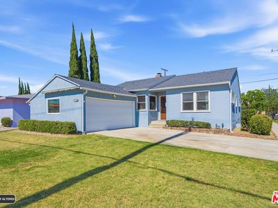 7400 Vanalden Ave