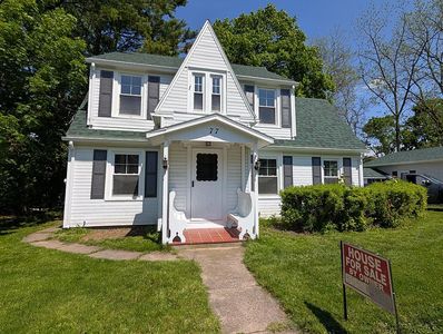 77 Monroe St
