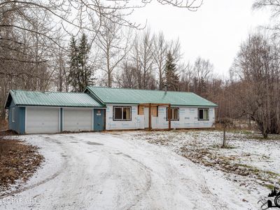 1300 S Bodenburg Loop