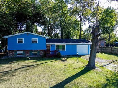 2806 Dellview Dr