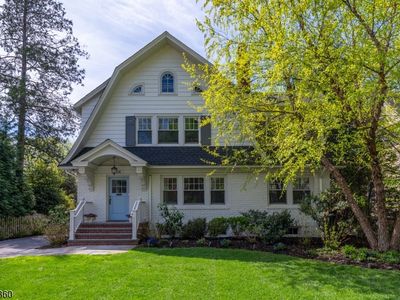 34 Oakwood Ave