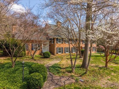 1311 Oak Dr
