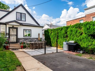 282 Ackerman Ave