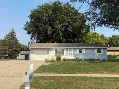 Property at 1002 Jackson St, Yankton, SD