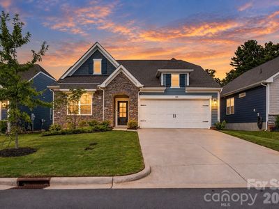 156 White Apple Way