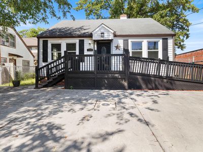1006 Carlton Ave
