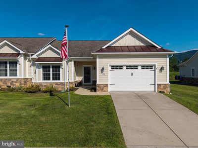 Property at 204 Grafton Ct, Edinburg, VA