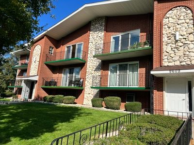 9605 S Komensky Ave APT 202