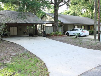1533 Albacore Dr