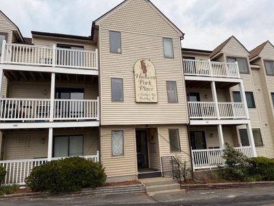 Property at 11 Hulbert Rd APT 15, Worcester, MA