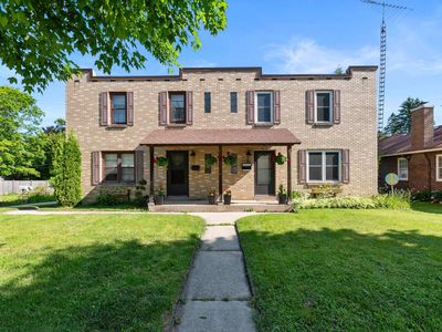 448 West Grand AVENUE