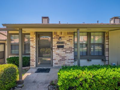 4450 Wind River Ln