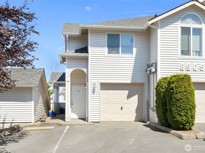 8905 Meridian Place NE #201