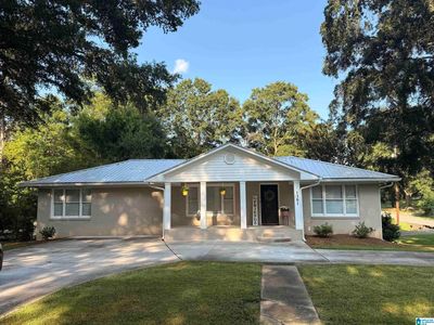 1301 Colonial Ave