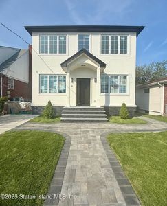 51 Bedford Ave