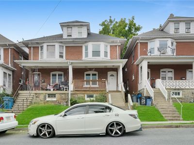 1225 Russell Ave