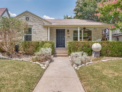 1043 N Edgefield Ave
